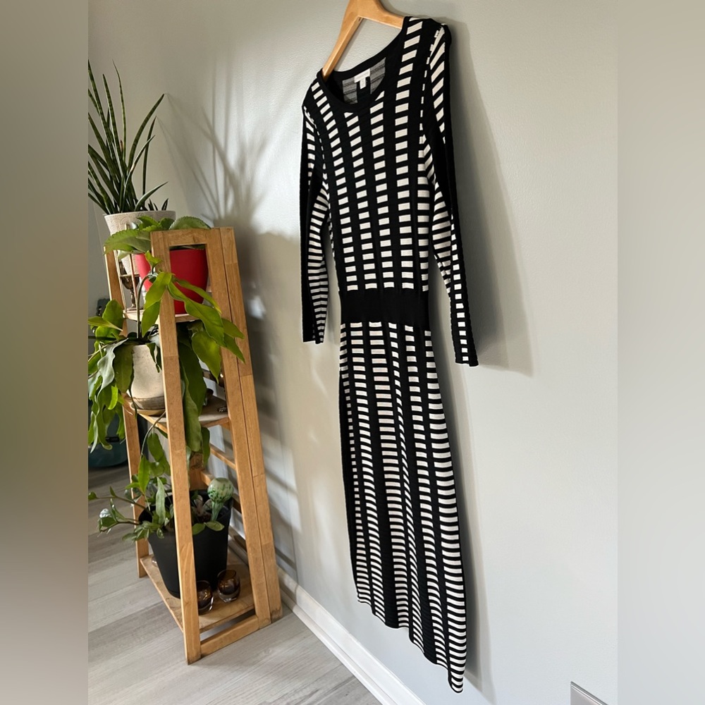 Women’s size Small New York and Co Body Con Dress